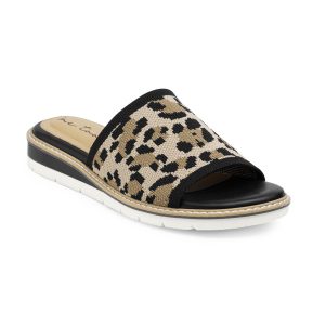 Me Too Shoes Womens ASHBY 15 Wedge Sandals