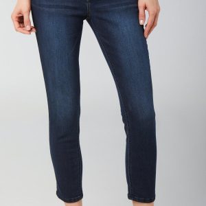 Democracy Womens 25 in. Roll Cuff Crop Jeans
